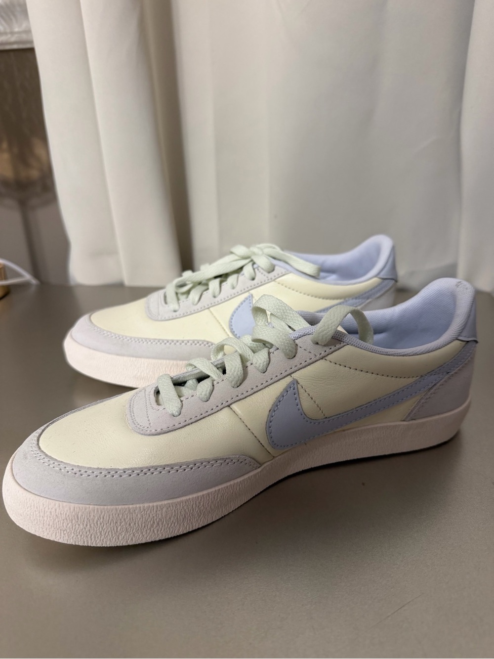 Nike Youth Low-Top Sneakers - Cream Upper with Light Blue Swoosh